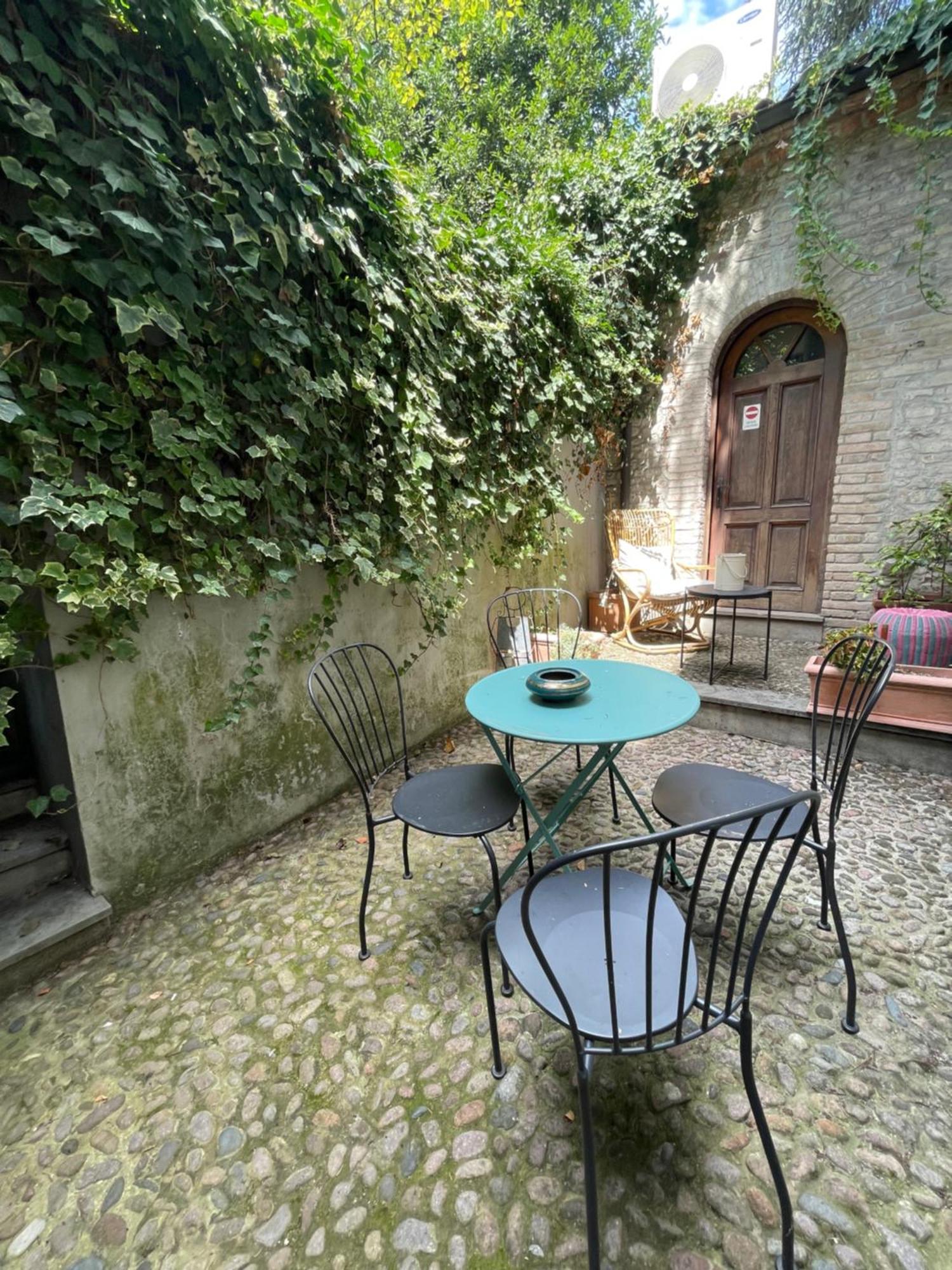 Le Camere di Bsuites Affittacamere Parma Exterior foto